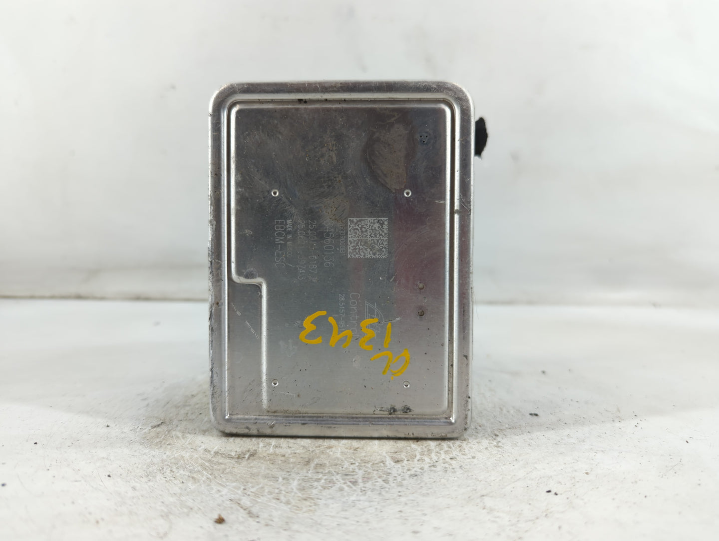 2019-2020 Chevrolet Equinox ABS Pump Control Module Replacement P/N:84560133 Fits Fits 2019 2020 2021 2022 OEM Used Auto Par