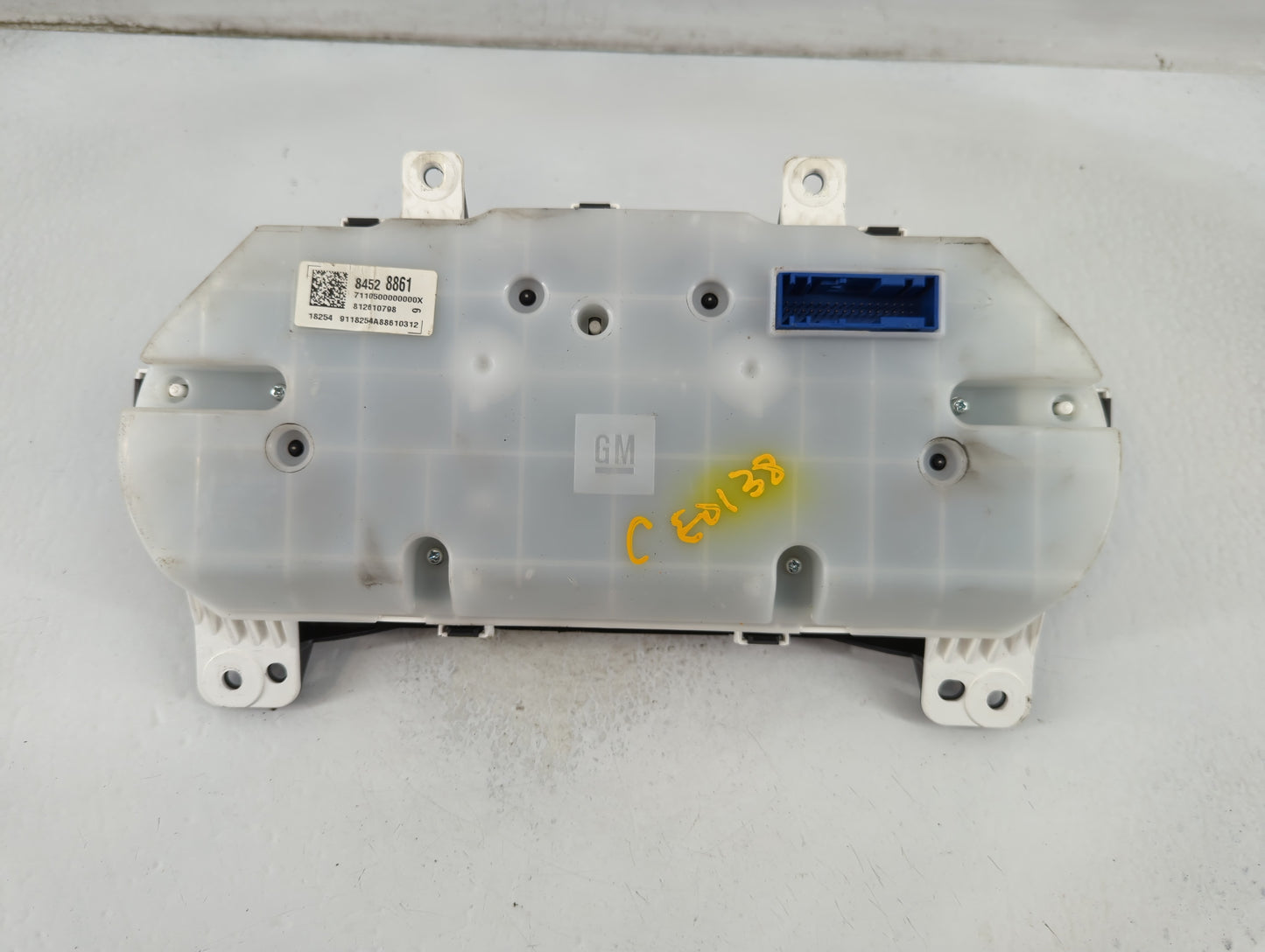 2019 Chevrolet Equinox Instrument Cluster Speedometer Gauges P/N:84528861 Fits OEM Used Auto Parts - Oemusedautoparts1.com