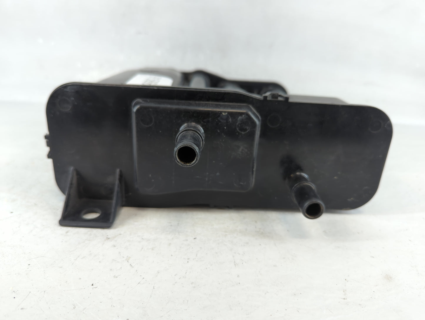 2019 Chevrolet Equinox Fuel Vapor Charcoal Canister 915866 - Oemusedautoparts1.com