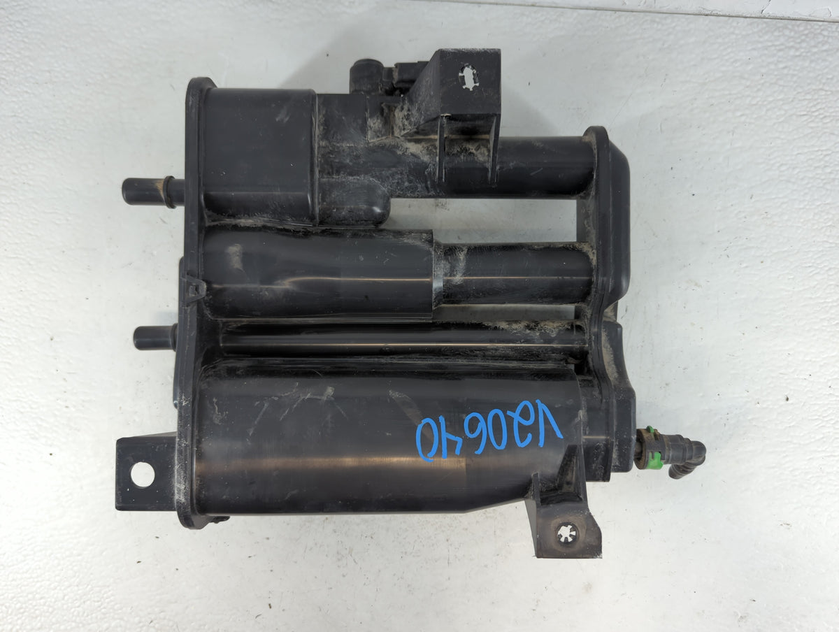 2019 Chevrolet Equinox Fuel Vapor Charcoal Canister 915866 - Oemusedautoparts1.com
