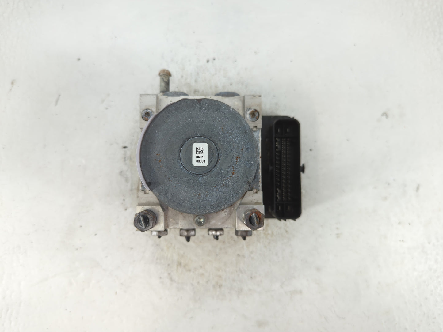 2018-2019 Chevrolet Equinox ABS Pump Control Module Replacement P/N:84560131 Fits Fits 2018 2019 2020 2021 OEM Used Auto Par