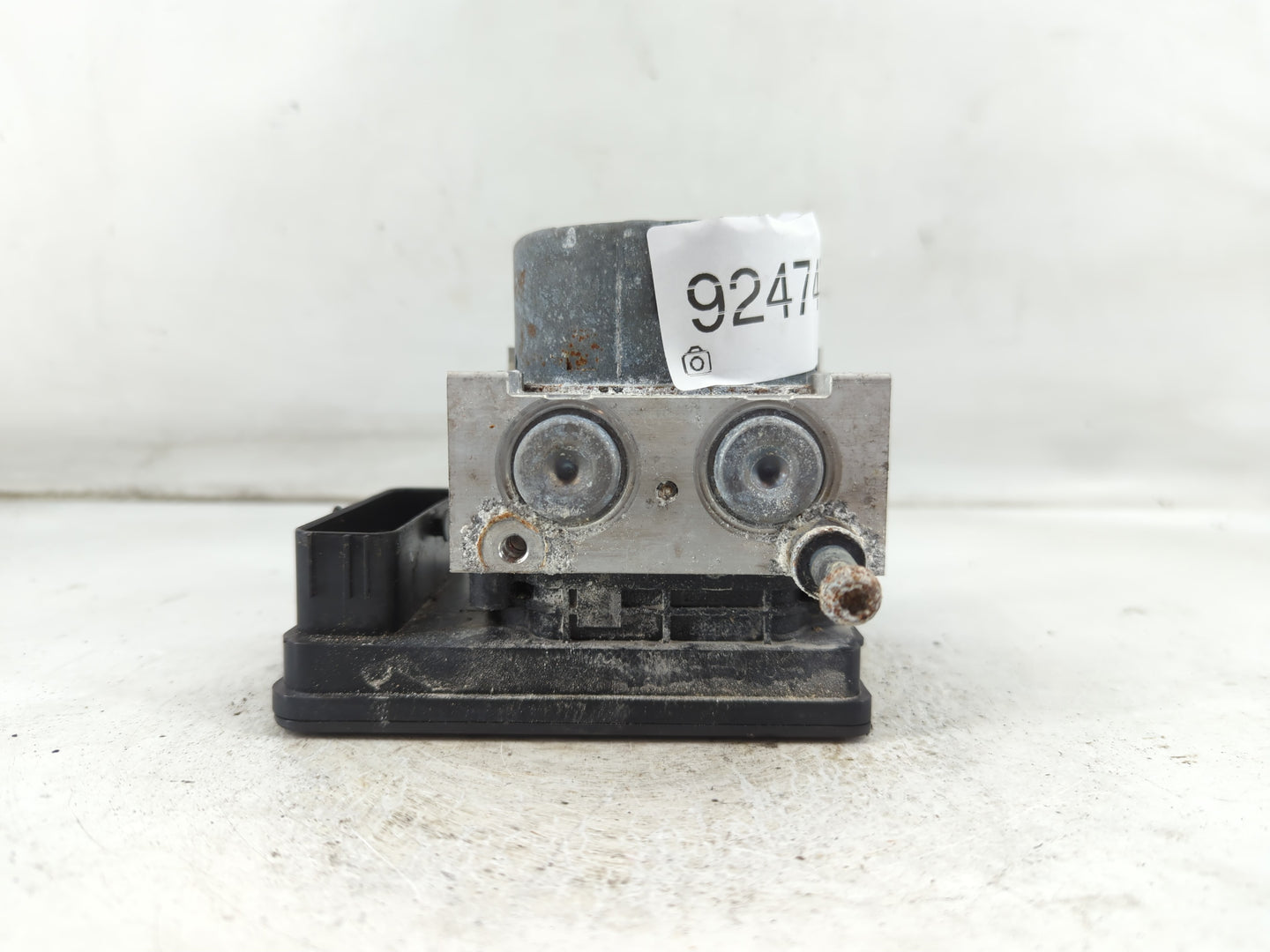 2018-2019 Chevrolet Equinox ABS Pump Control Module Replacement P/N:84560131 Fits Fits 2018 2019 2020 2021 OEM Used Auto Par