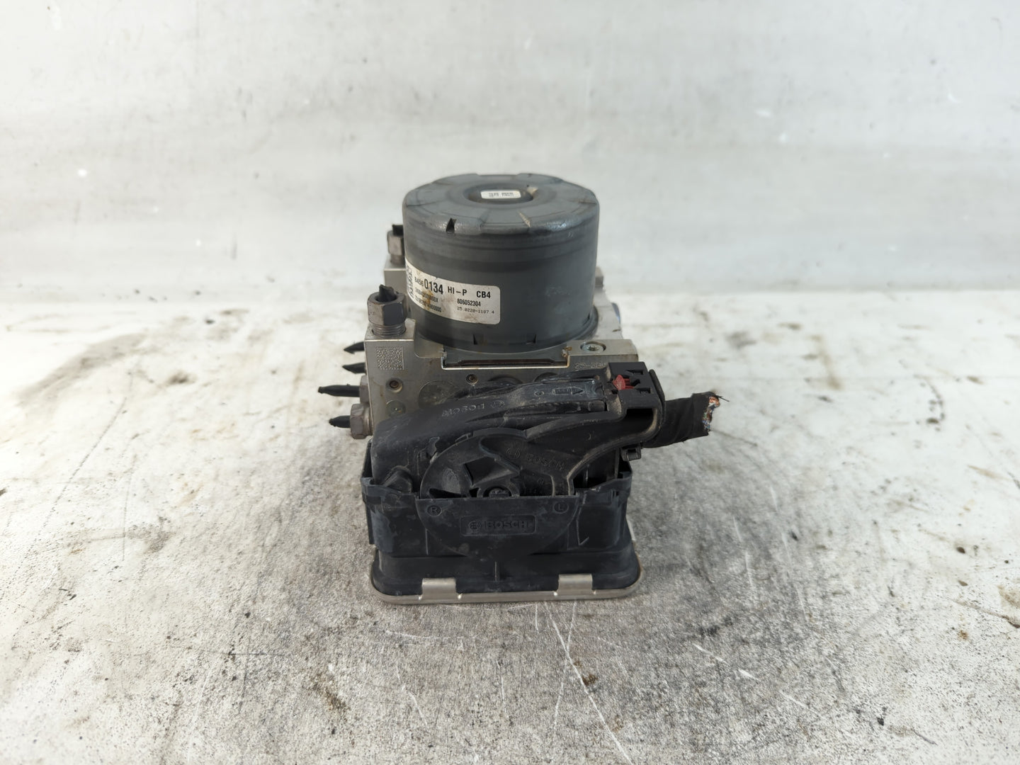 2018-2019 Chevrolet Equinox ABS Pump Control Module Replacement P/N:84560134 Fits Fits 2018 2019 2020 2021 OEM Used Auto Par
