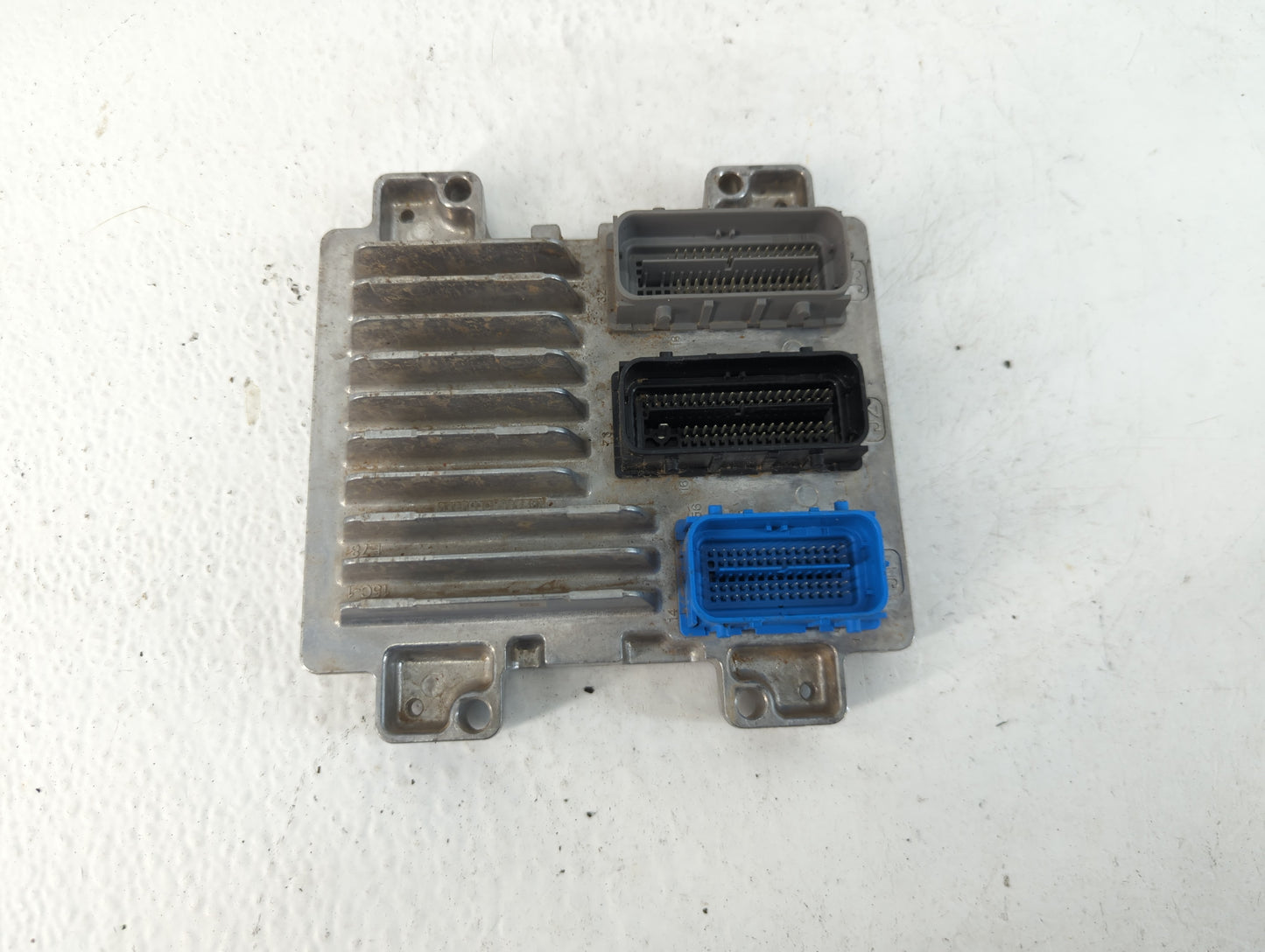 2017-2020 Chevrolet Express 2500 PCM Engine Control Computer ECU ECM PCU OEM P/N:12695102 12692201 Fits OEM Used Auto Parts 