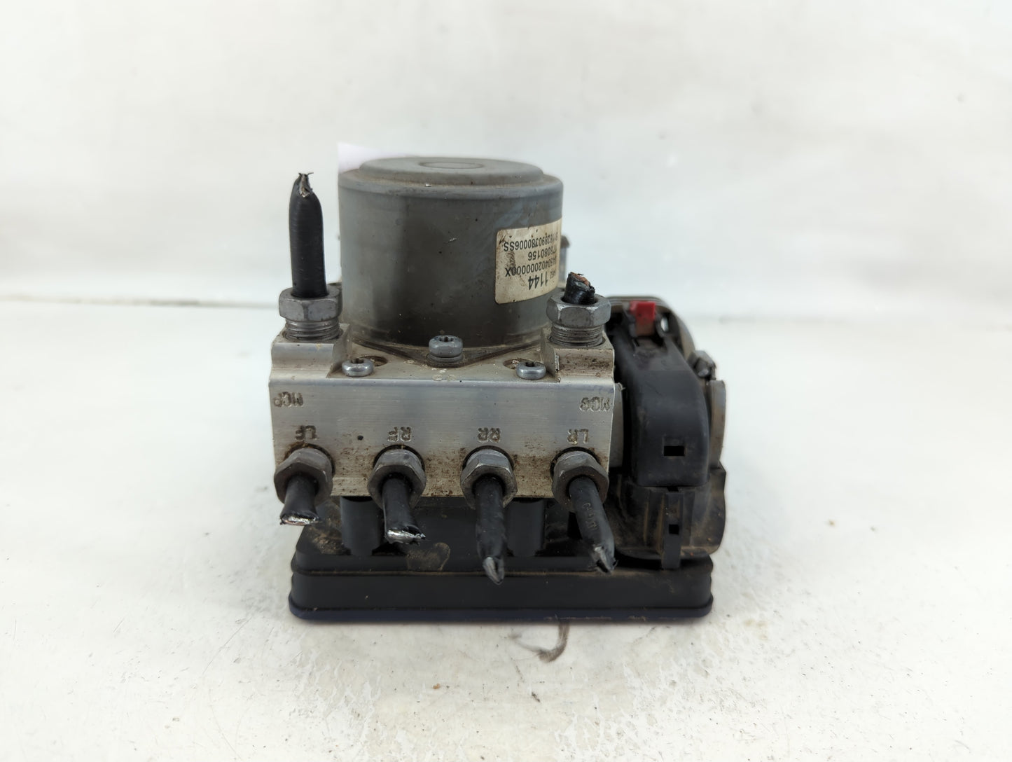 2018-2021 Chevrolet Express 2500 ABS Pump Control Module Replacement P/N:84621146 Fits Fits 2018 2019 2020 2021 OEM Used Aut