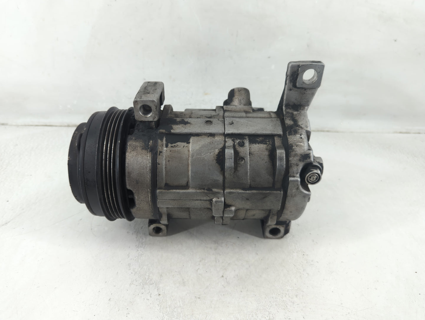 2017-2021 Chevrolet Express 2500 Air Conditioning A/c Ac Compressor Oem - Oemusedautoparts1.com