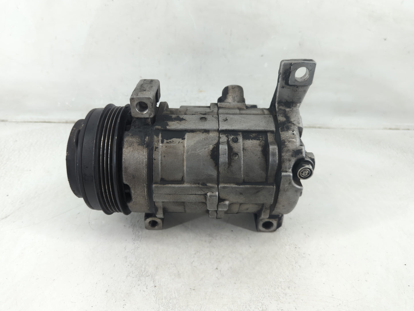 2017-2021 Chevrolet Express 2500 Air Conditioning A/c Ac Compressor Oem - Oemusedautoparts1.com