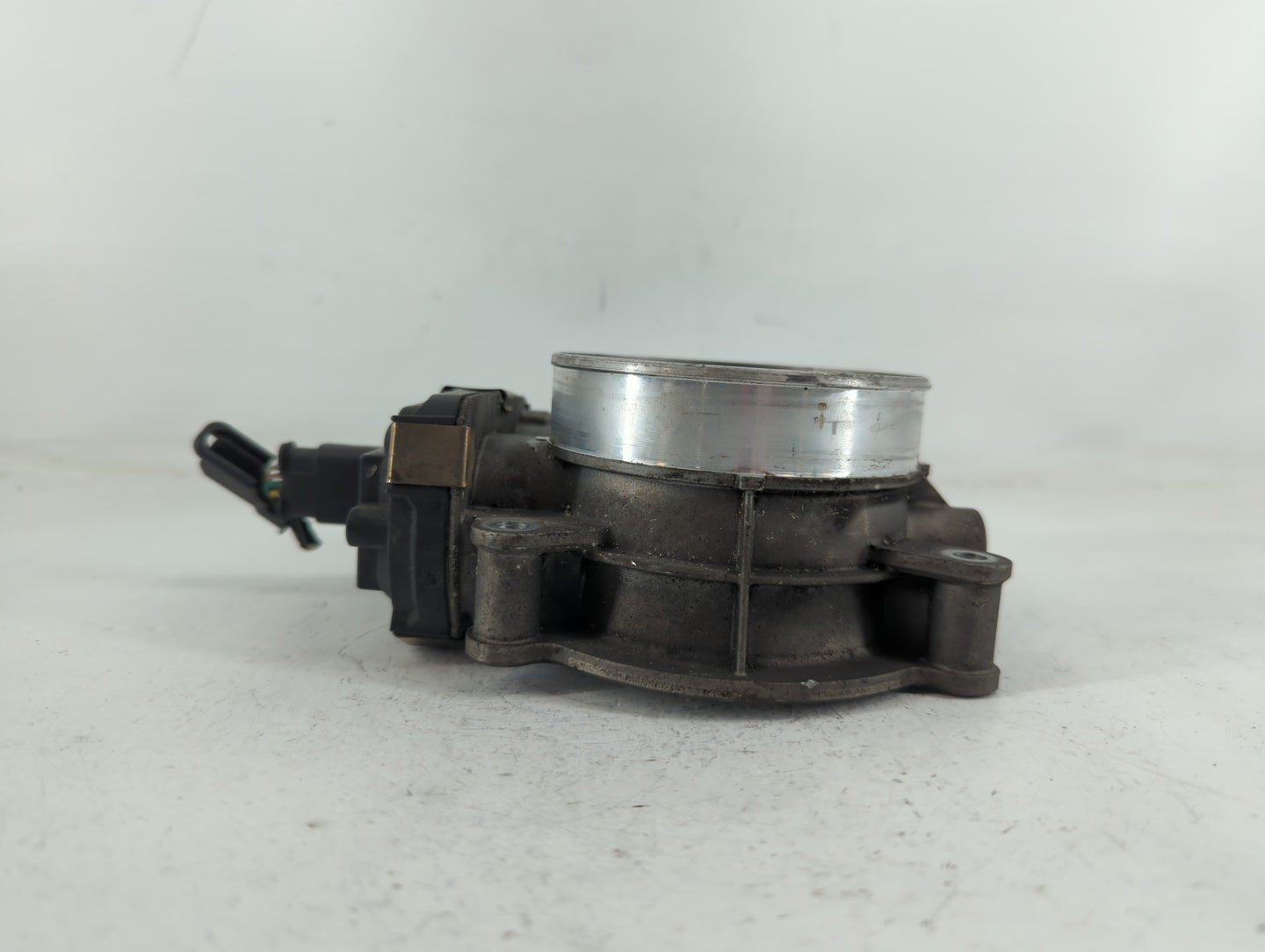 2016-2021 Chevrolet Express 2500 Throttle Body P/N:12678312 Fits Fits 2014 2015 2016 2017 2018 2019 2020 2021 2022 OEM Used 