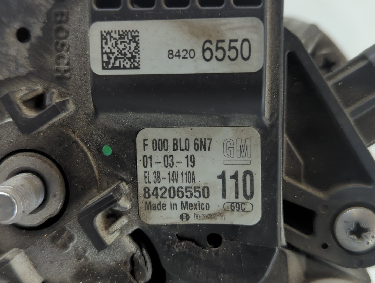 2017-2021 Chevrolet Express 2500 Alternator Replacement Generator Charging Assembly Engine OEM P/N:84206550 Fits OEM Used Au