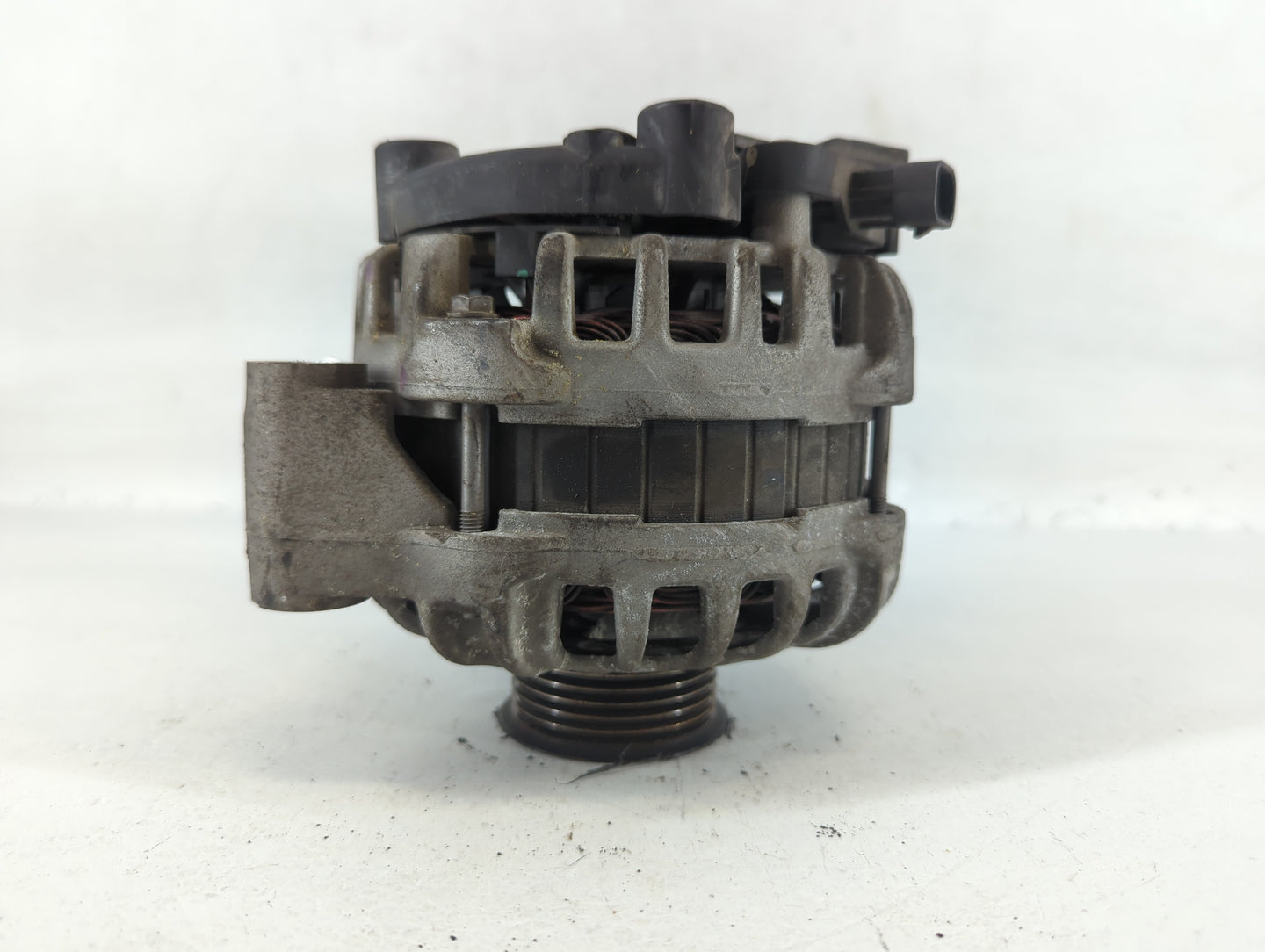 2017-2021 Chevrolet Express 2500 Alternator Replacement Generator Charging Assembly Engine OEM P/N:84206550 Fits OEM Used Au