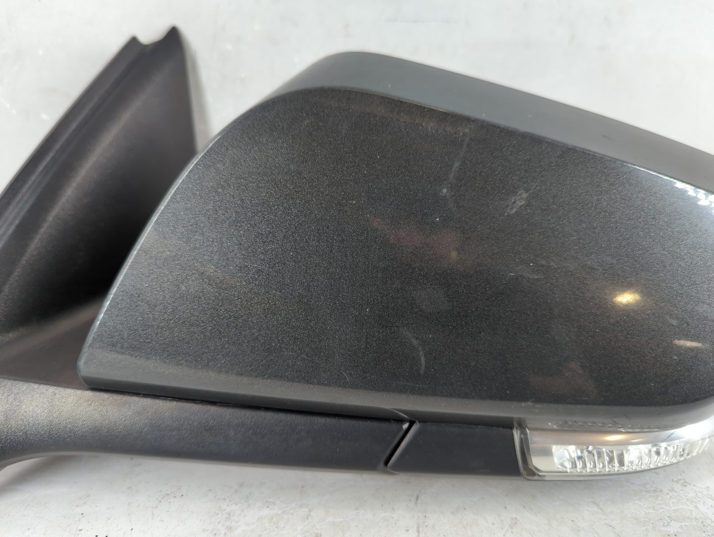 2016-2020 Chevrolet Impala Driver Side View Mirror - Left Door Mirror OEM Used - Oemusedautoparts1.com