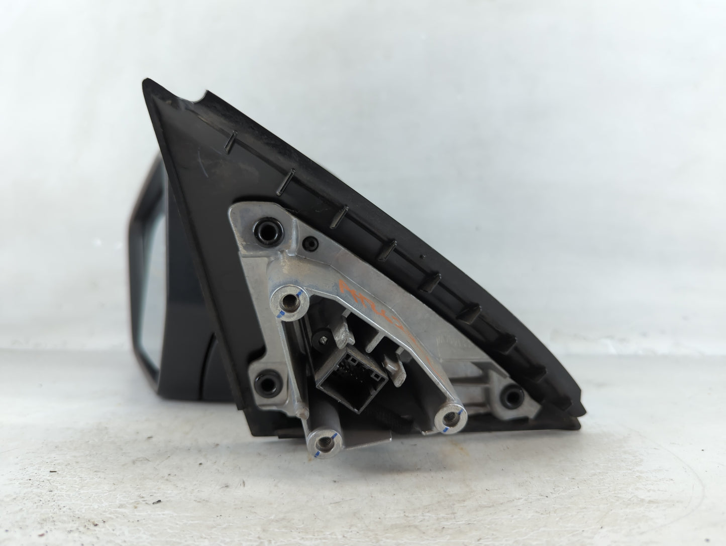 2016-2020 Chevrolet Impala Driver Side View Mirror - Left Door Mirror OEM Used - Oemusedautoparts1.com