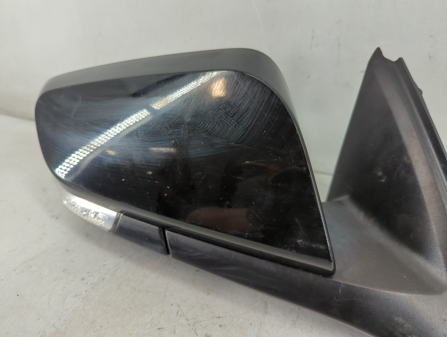 2016-2020 Chevrolet Impala Passenger Side View Mirror - Right Door Mirror OEM Used - Oemusedautoparts1.com