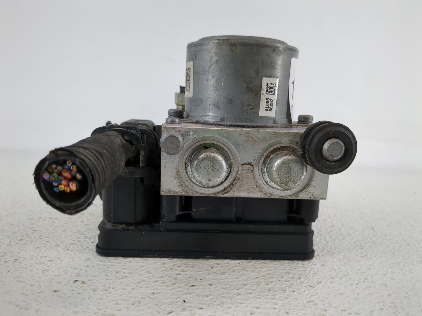 2017-2020 Chevrolet Impala ABS Pump Control Module Replacement P/N:84314306 84092226 Fits Fits 2017 2018 2019 2020 OEM Used 