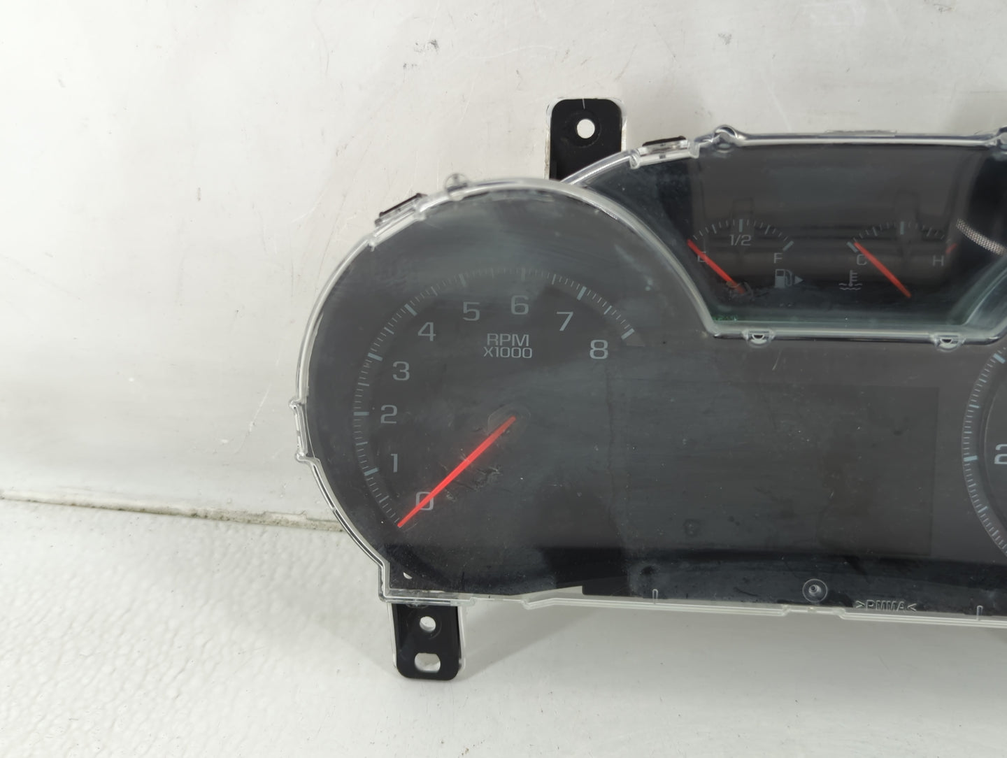2017-2020 Chevrolet Impala Instrument Cluster Speedometer Gauges P/N:84582738 Fits Fits 2017 2018 2019 2020 OEM Used Auto Pa