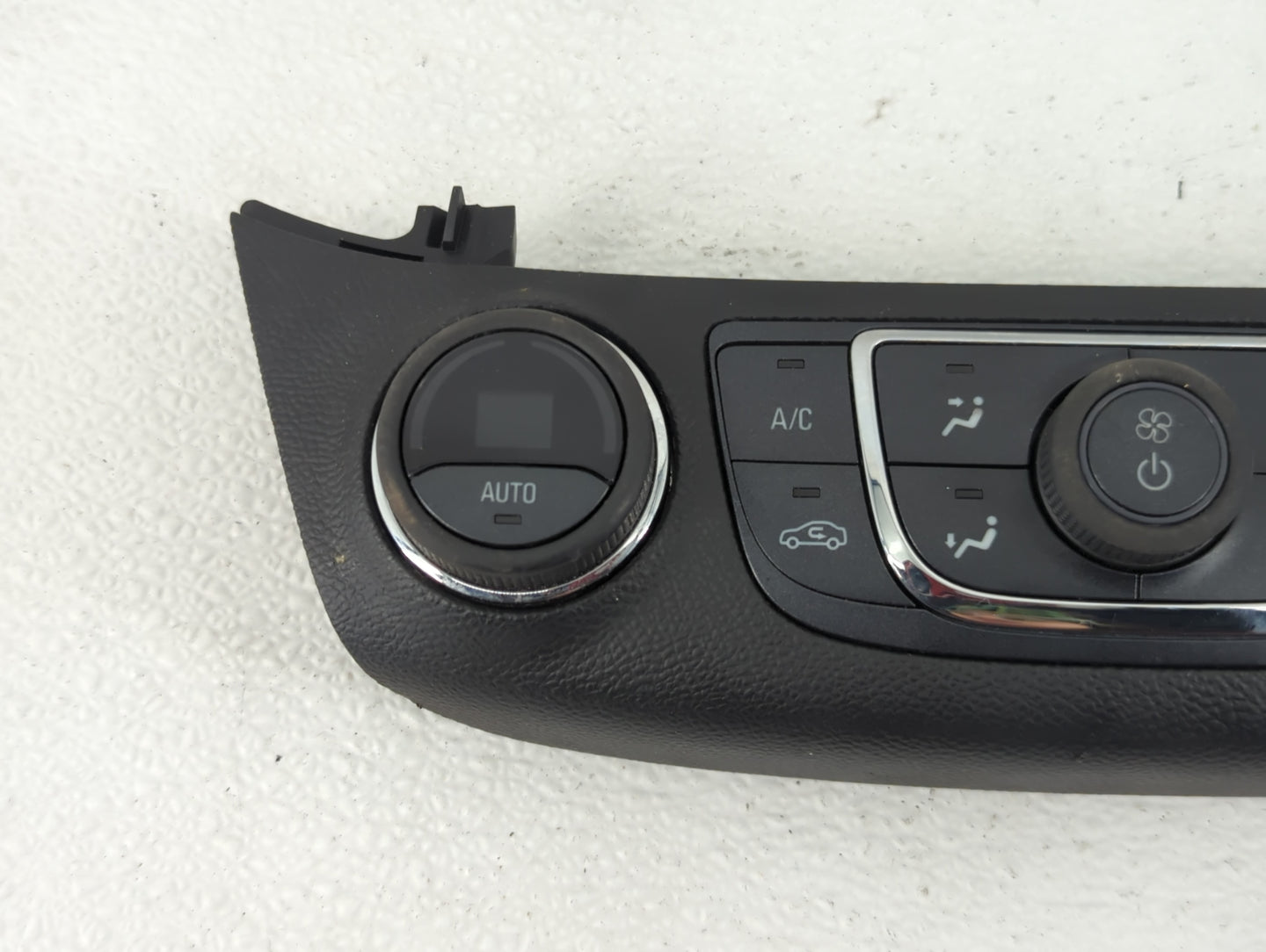 2014-2020 Chevrolet Impala Climate Control Module Temperature AC/Heater Replacement P/N:84429867 Fits OEM Used Auto Parts - 