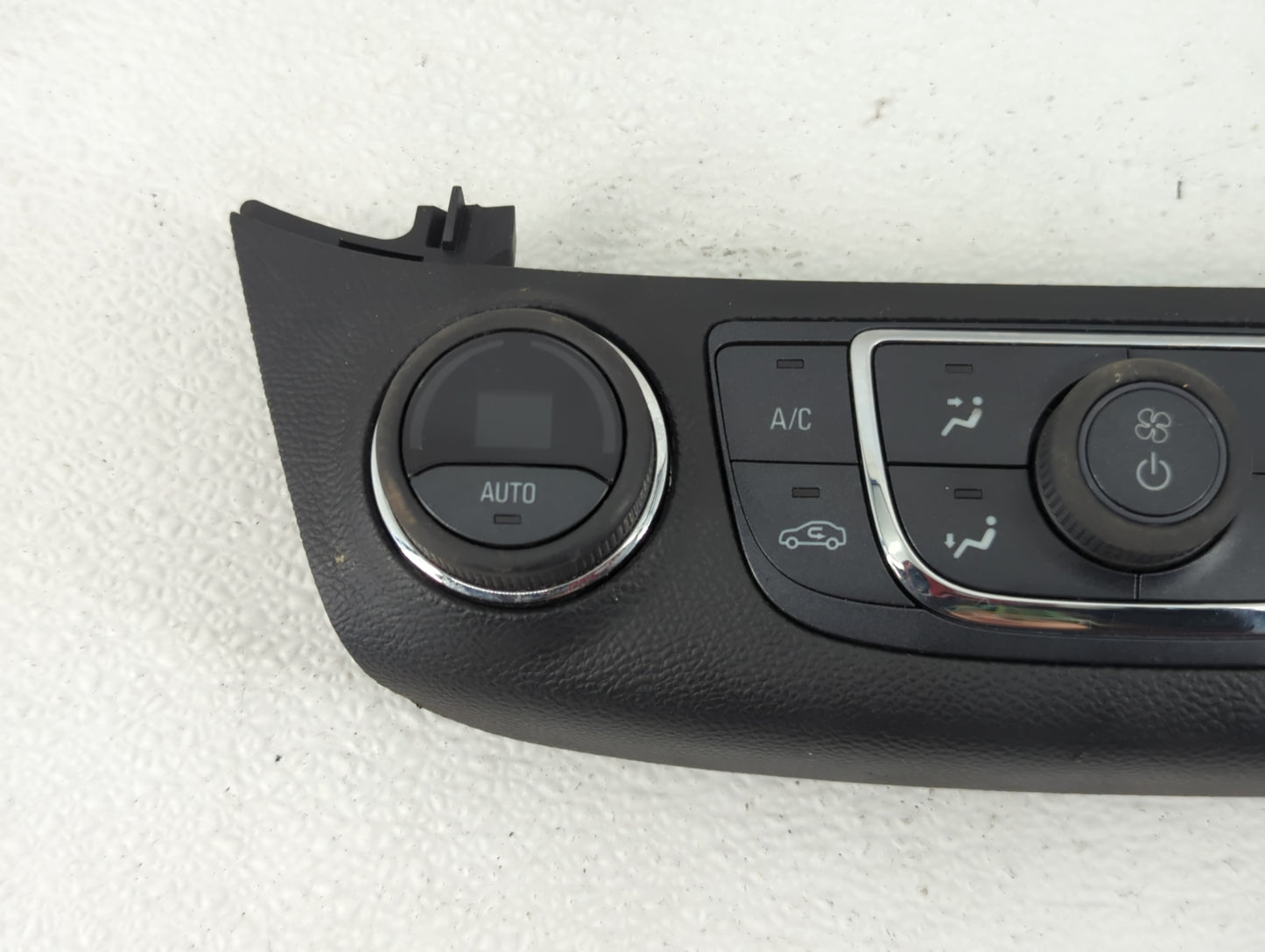 2014-2020 Chevrolet Impala Climate Control Module Temperature AC/Heater Replacement P/N:84429867 Fits OEM Used Auto Parts - 