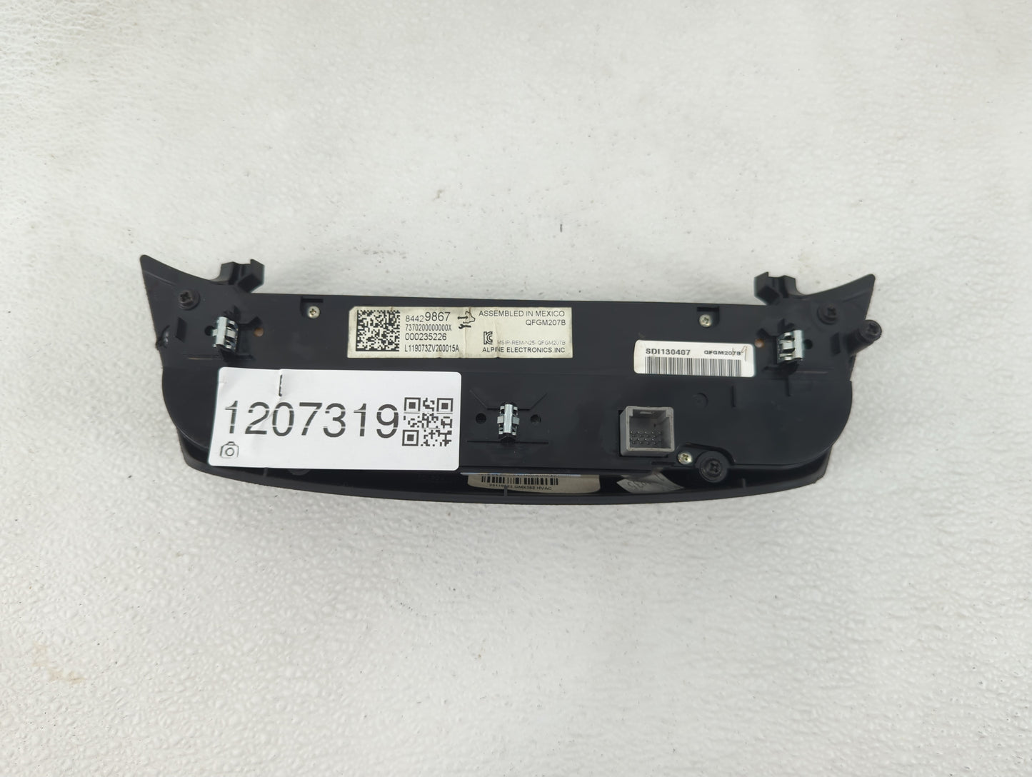 2014-2020 Chevrolet Impala Climate Control Module Temperature AC/Heater Replacement P/N:84429867 Fits OEM Used Auto Parts - 