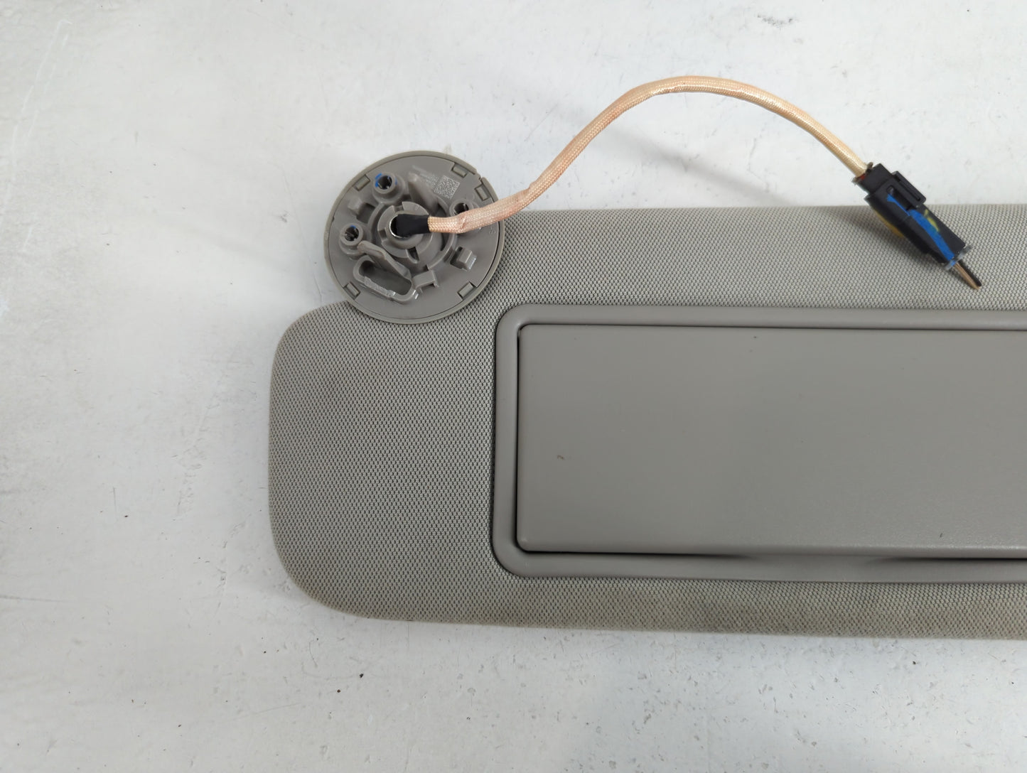 2014-2020 Chevrolet Impala Sun Visor Shade Replacement Driver Left Mirror Fits Fits 2014 2015 2016 2017 2018 2019 2020 OEM U