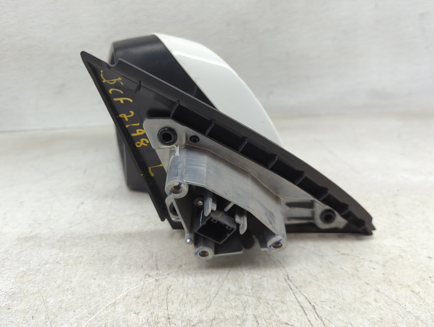 2016-2020 Chevrolet Impala Driver Side View Mirror - Left Door Mirror OEM Used - Oemusedautoparts1.com