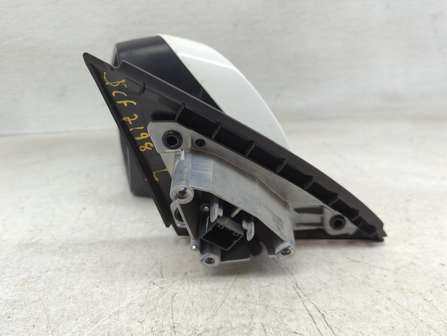 2016-2020 Chevrolet Impala Driver Side View Mirror - Left Door Mirror OEM Used - Oemusedautoparts1.com