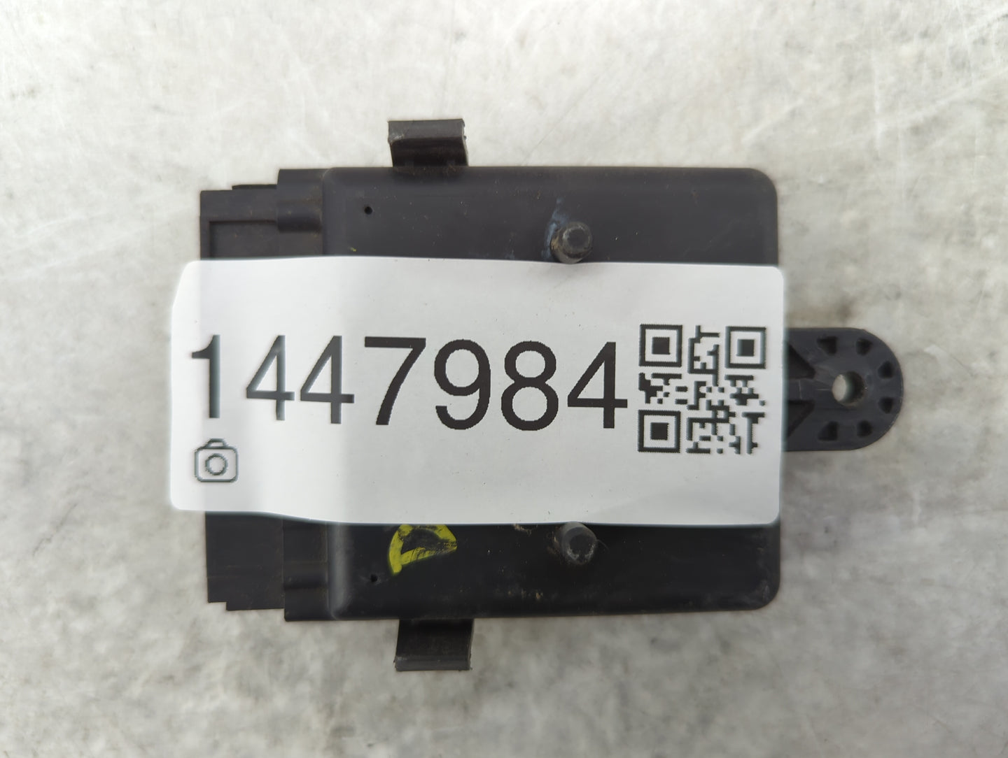 2017-2020 Chevrolet Impala Body Control Module Bcm Inner Cabin Fuse Box - Oemusedautoparts1.com