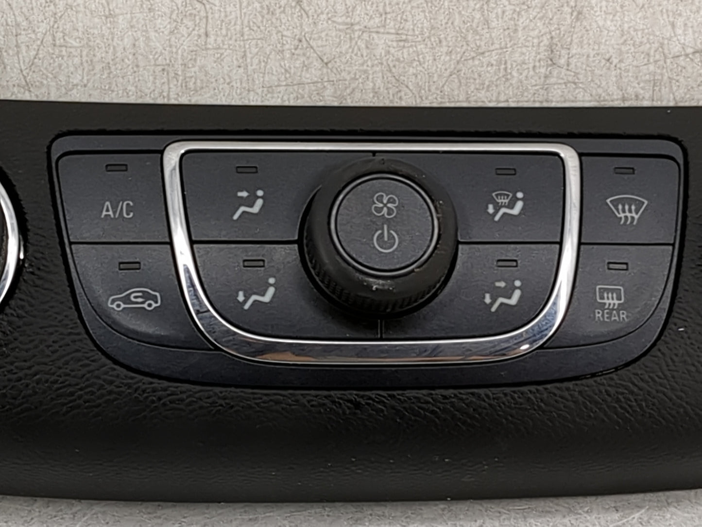 2014-2020 Chevrolet Impala Climate Control Module Temperature AC/Heater Replacement P/N:84429867 Fits OEM Used Auto Parts - 