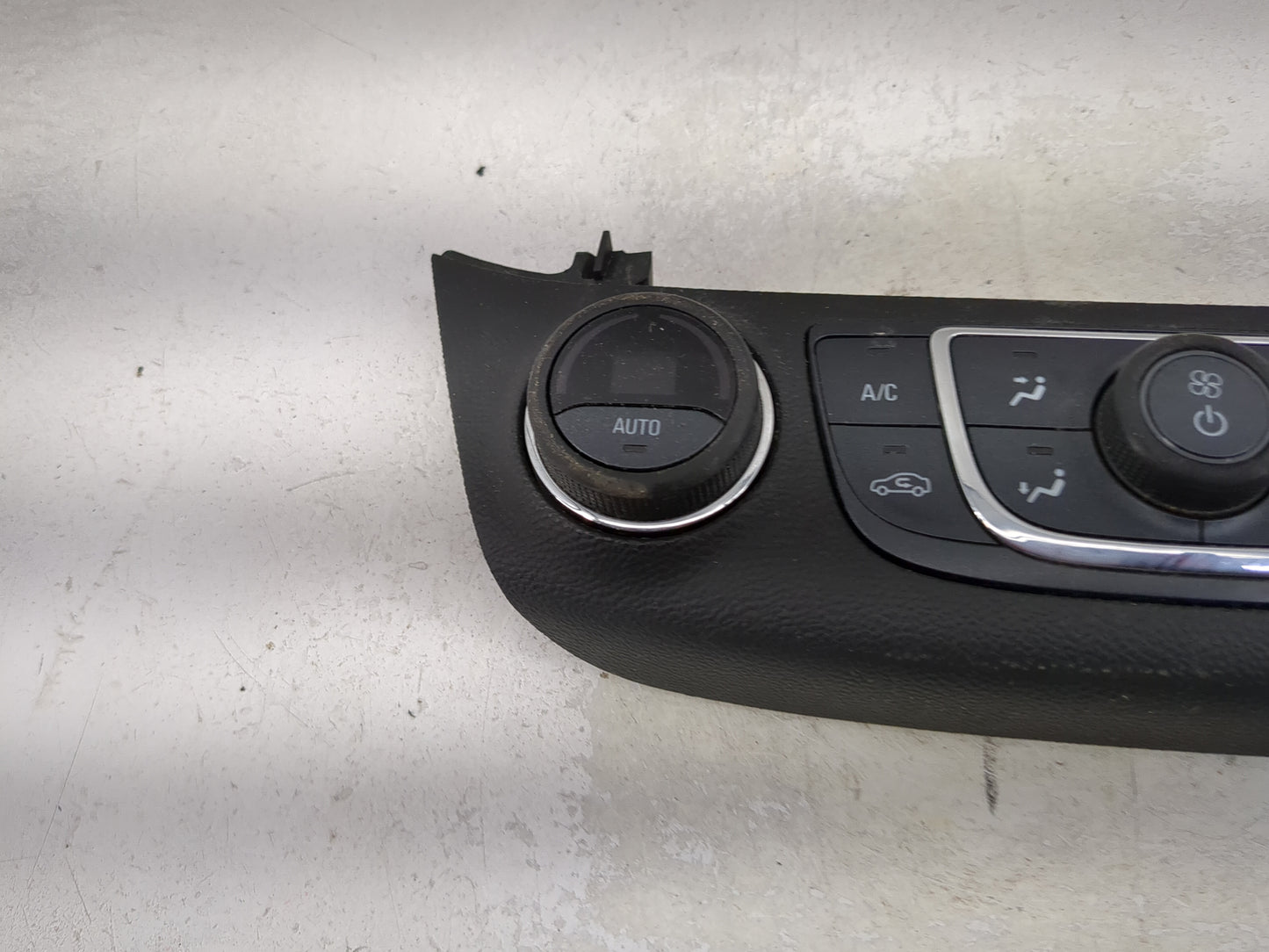 2014-2020 Chevrolet Impala Climate Control Module Temperature AC/Heater Replacement P/N:84429867 QFGM207B Fits OEM Used Auto