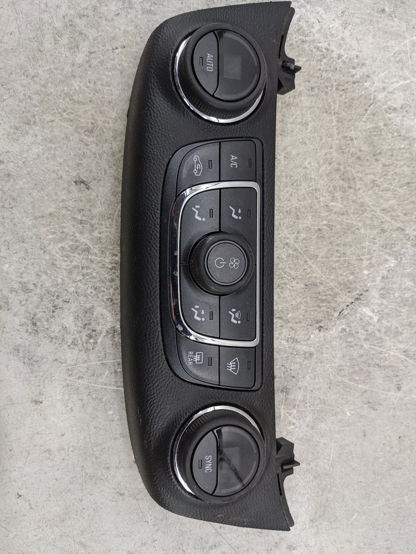 2014-2020 Chevrolet Impala Climate Control Module Temperature AC/Heater Replacement P/N:84429867 Fits OEM Used Auto Parts - 
