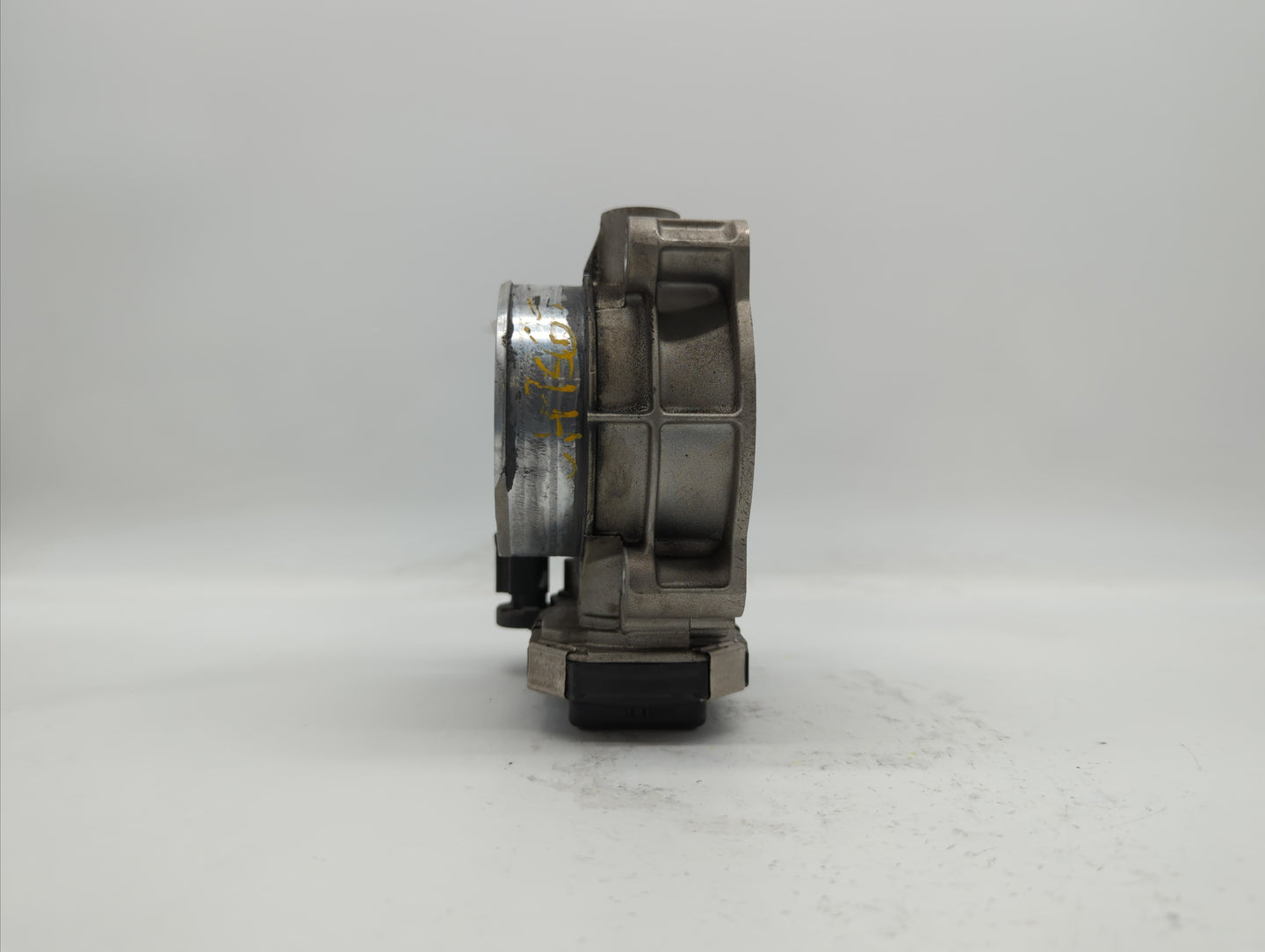 2012-2019 Chevrolet Impala Throttle Body P/N:12670981AA 12632172BA Fits Fits 2012 2013 2014 2015 2016 2017 2018 2019 OEM Use