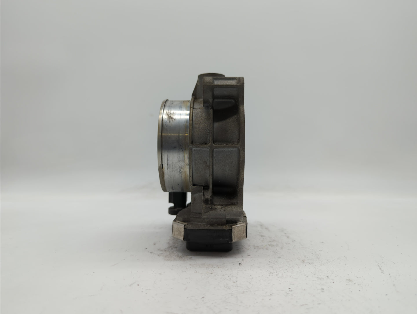 2012-2019 Chevrolet Impala Throttle Body P/N:12670981AA 12632172BA Fits Fits 2012 2013 2014 2015 2016 2017 2018 2019 OEM Use