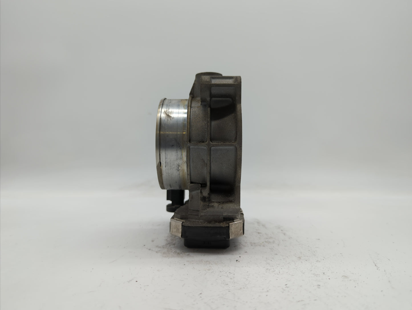 2012-2019 Chevrolet Impala Throttle Body P/N:12670981AA 12632172BA Fits Fits 2012 2013 2014 2015 2016 2017 2018 2019 OEM Use