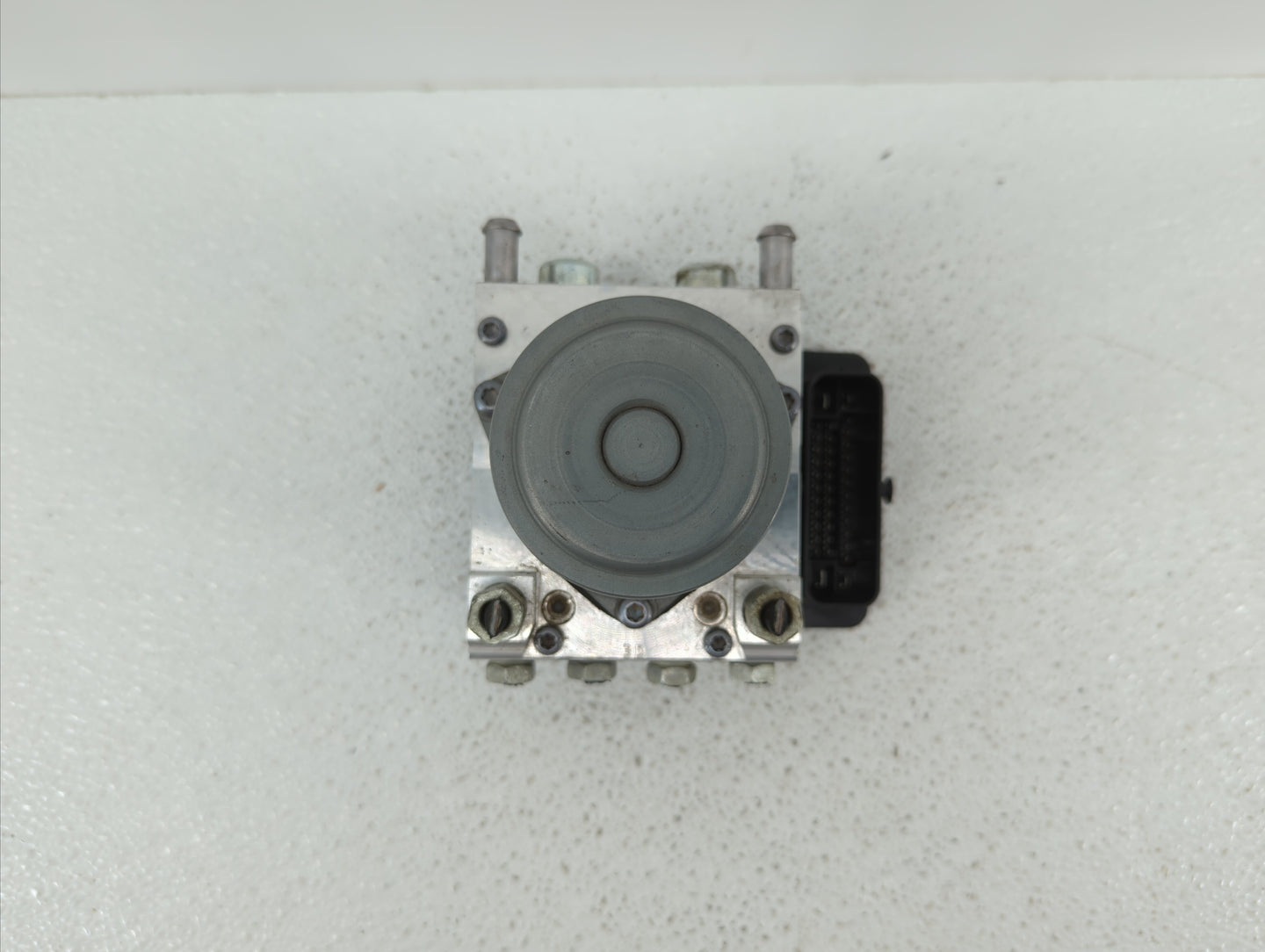 2017-2019 Chevrolet Impala ABS Pump Control Module Replacement P/N:84605919 84314306, 84020433, 84092226 Fits Fits 2017 2018