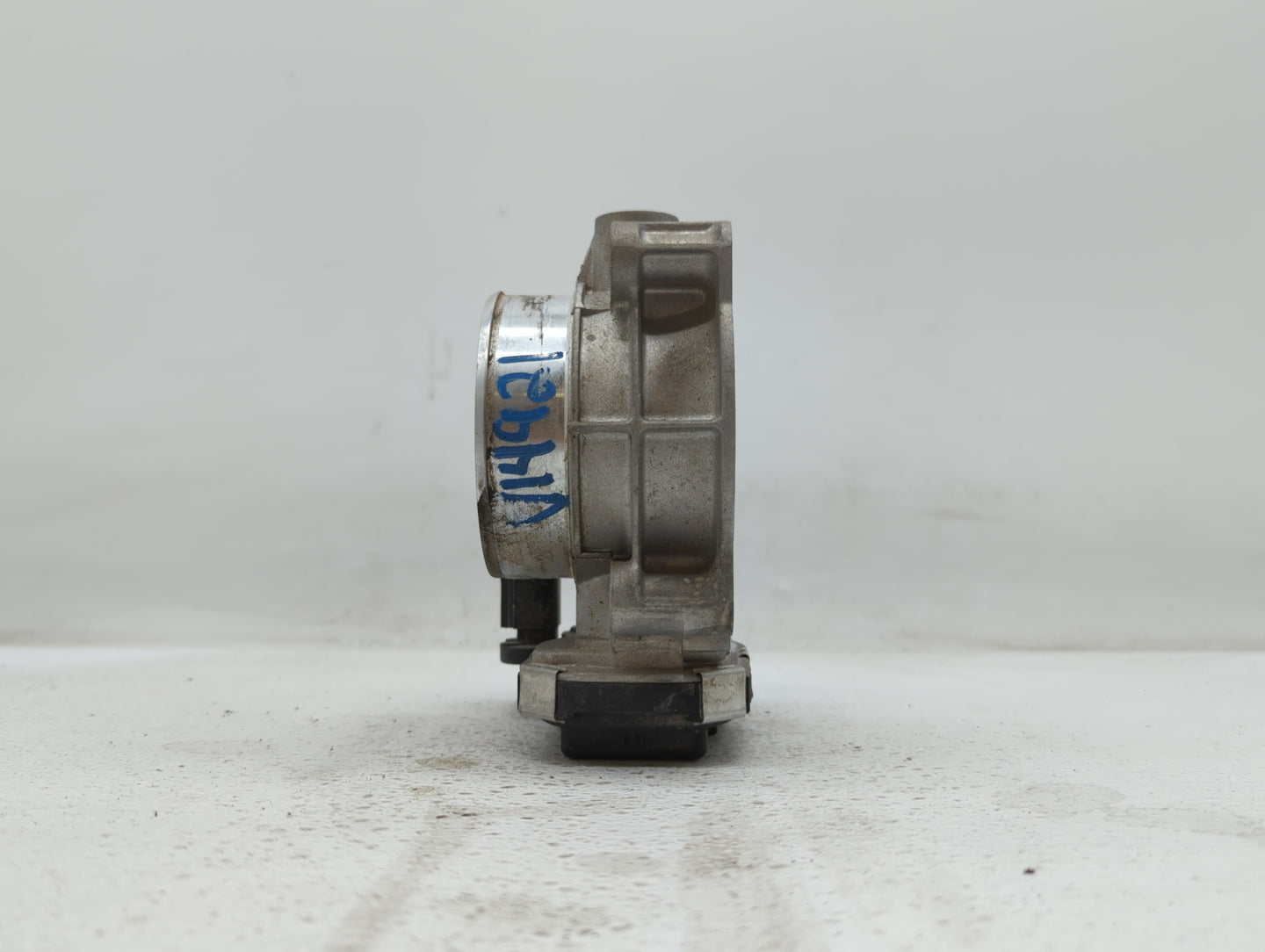 2012-2020 Chevrolet Impala Throttle Body P/N:12670981AA 12632172BA Fits OEM Used Auto Parts - Oemusedautoparts1.com