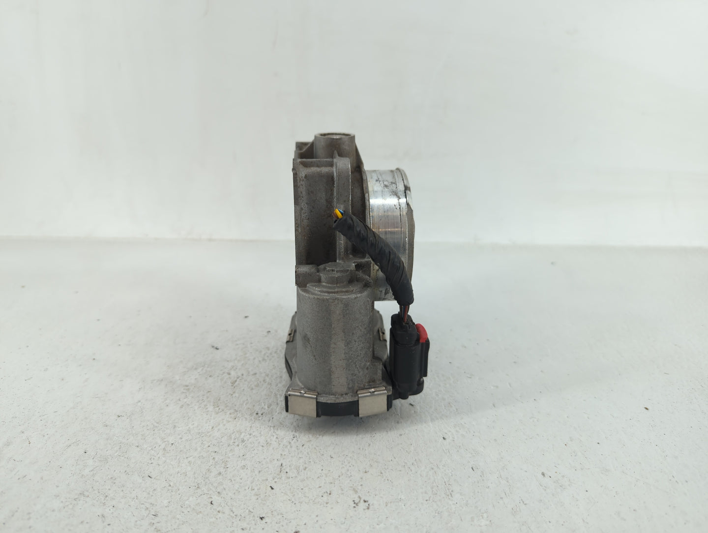 2012-2020 Chevrolet Impala Throttle Body P/N:12670981AA 12632172BA Fits OEM Used Auto Parts - Oemusedautoparts1.com