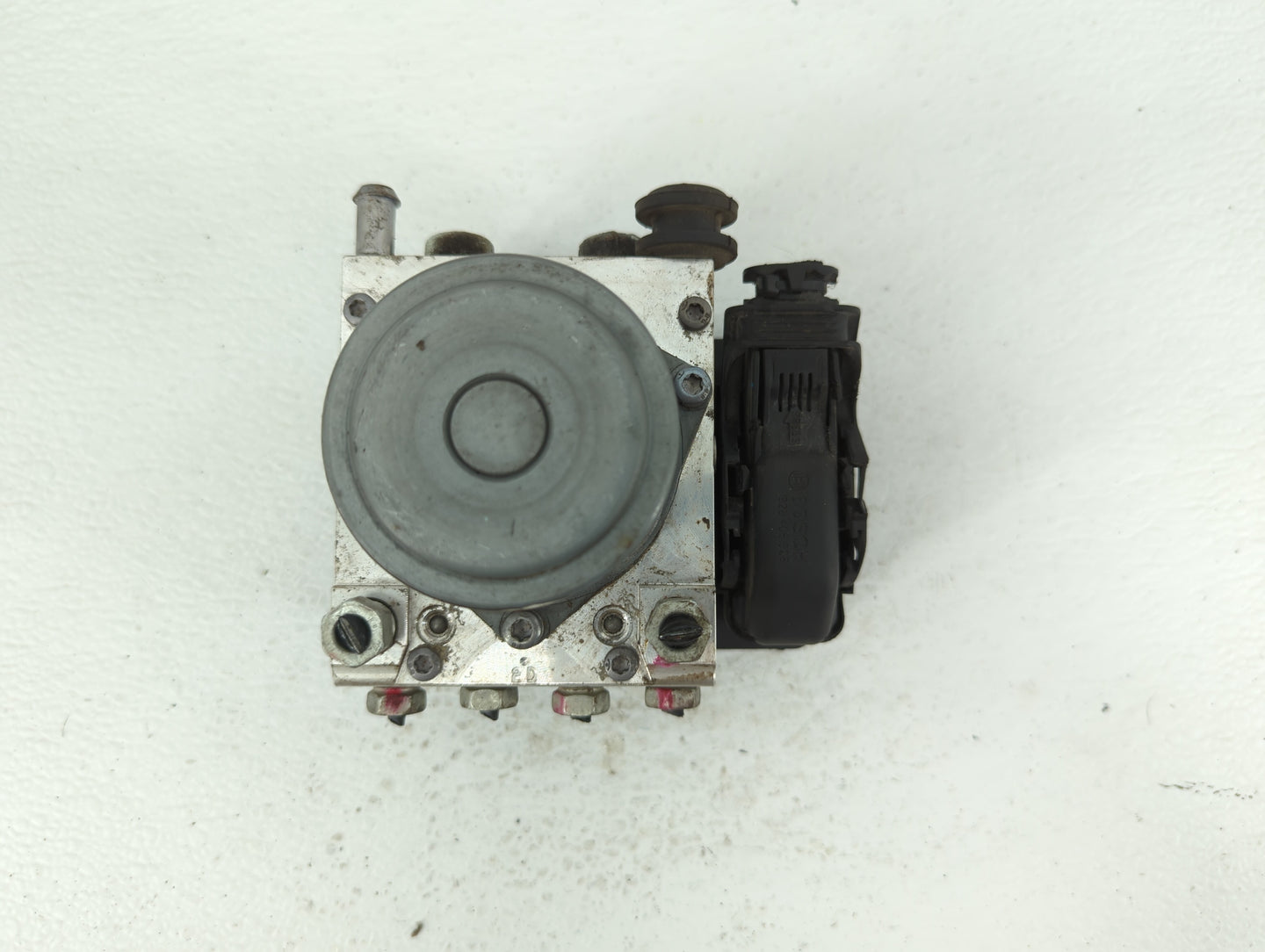 2017-2020 Chevrolet Impala ABS Pump Control Module Replacement P/N:84605925 84605919 Fits Fits 2017 2018 2019 2020 OEM Used 