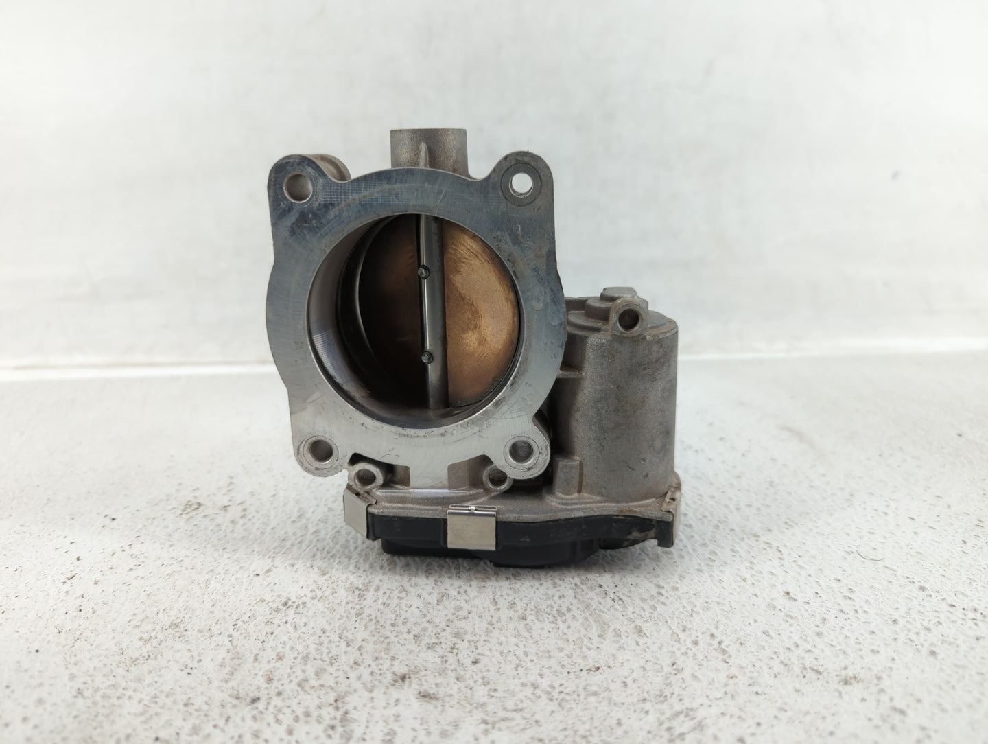 2016-2019 Chevrolet Impala Throttle Body P/N:12670839AA Fits Fits 2016 2017 2018 2019 2020 2021 2022 OEM Used Auto Parts - O