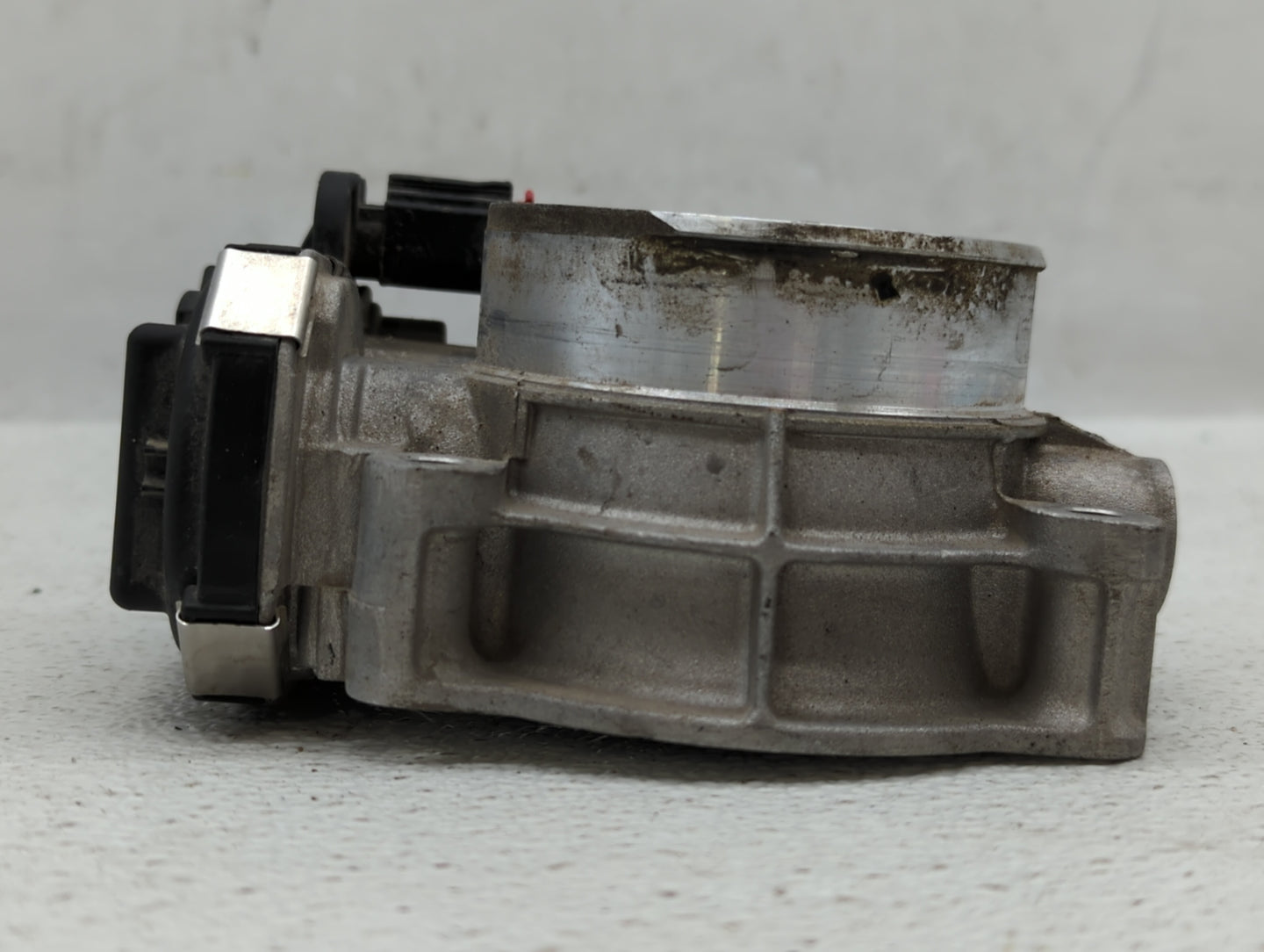 2012-2020 Chevrolet Impala Throttle Body P/N:12670981AA Fits Fits 2012 2013 2014 2015 2016 2017 2018 2019 2020 2021 2022 OEM