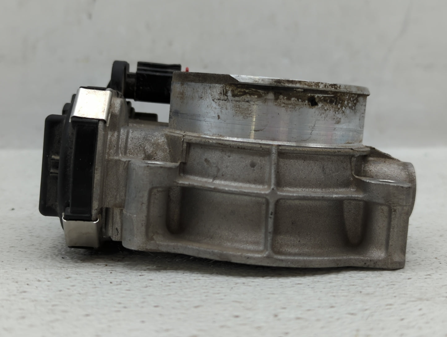 2012-2020 Chevrolet Impala Throttle Body P/N:12670981AA Fits Fits 2012 2013 2014 2015 2016 2017 2018 2019 2020 2021 2022 OEM