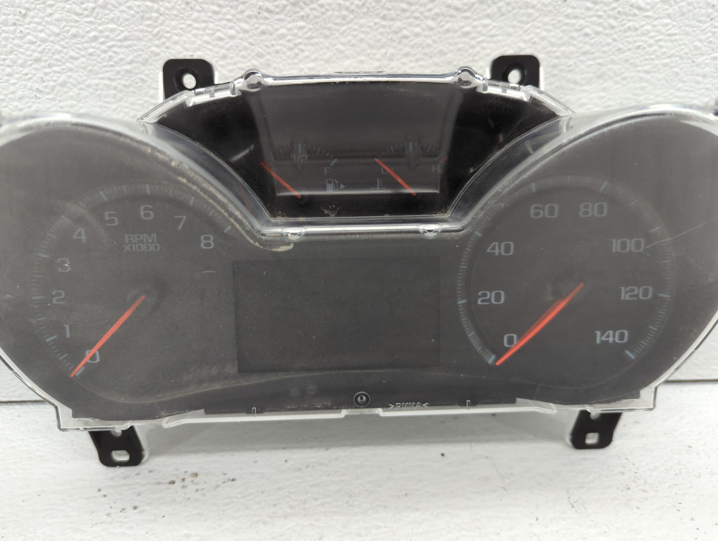 2019-2020 Chevrolet Impala Instrument Cluster Speedometer Gauges P/N:844582738 Fits Fits 2019 2020 OEM Used Auto Parts - Oem