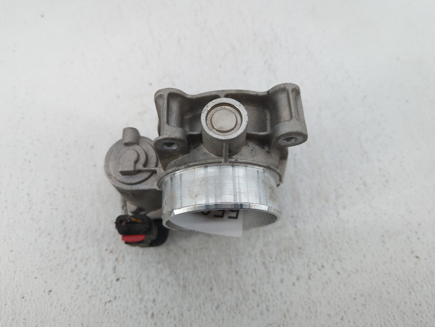2016-2019 Chevrolet Impala Throttle Body P/N:12670839AA Fits Fits 2016 2017 2018 2019 2020 2021 2022 OEM Used Auto Parts - O