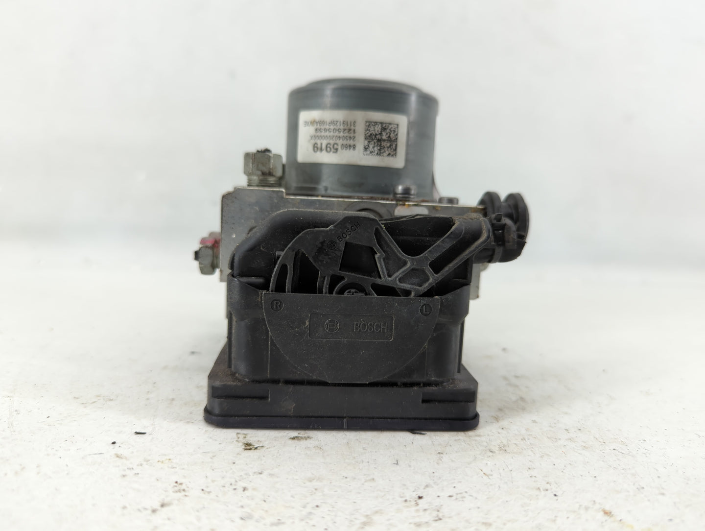 2017-2020 Chevrolet Impala ABS Pump Control Module Replacement P/N:84605925 Fits Fits 2017 2018 2019 2020 OEM Used Auto Part