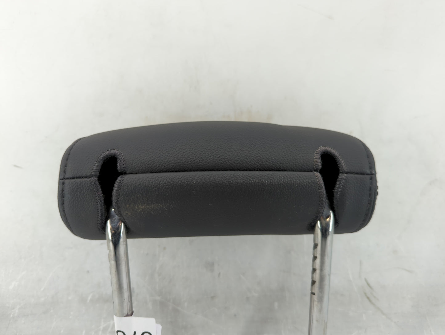 2019 Chevrolet Impala Headrest Head Rest Front Driver Passenger Seat Fits OEM Used Auto Parts - Oemusedautoparts1.com