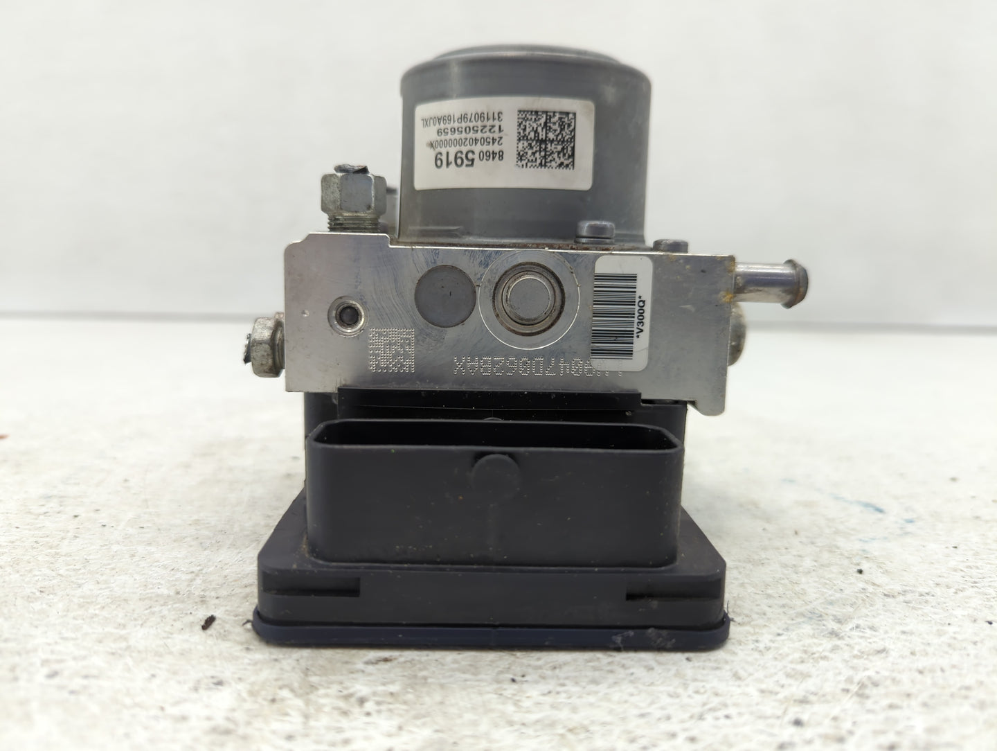 2017-2020 Chevrolet Impala ABS Pump Control Module Replacement P/N:84605919 Fits Fits 2017 2018 2019 2020 OEM Used Auto Part