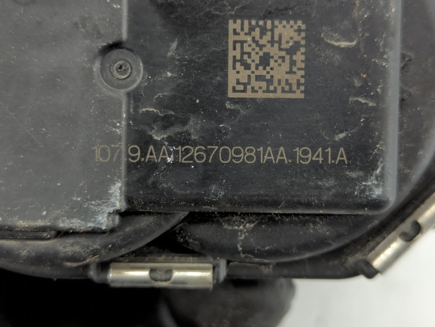 2012-2020 Chevrolet Impala Throttle Body P/N:12670981AA Fits Fits 2012 2013 2014 2015 2016 2017 2018 2019 2020 2021 2022 OEM