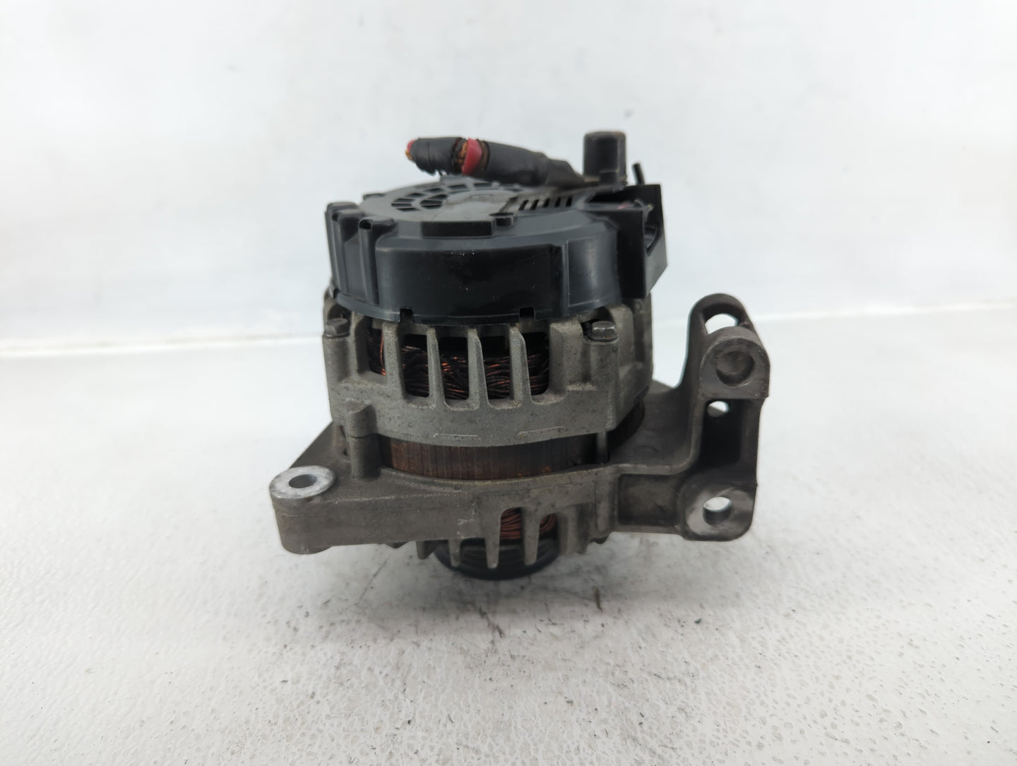 2017-2020 Chevrolet Impala Alternator Replacement Generator Charging Assembly Engine OEM P/N:13520825 Fits OEM Used Auto Par