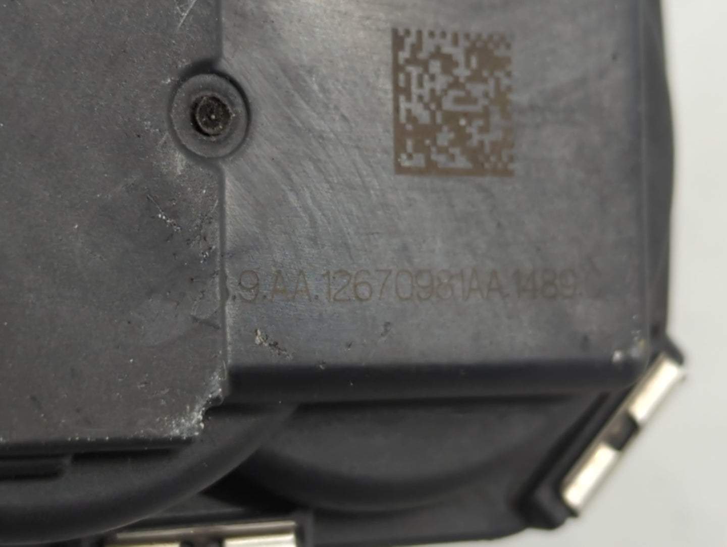 2012-2020 Chevrolet Impala Throttle Body P/N:12670981AA Fits Fits 2012 2013 2014 2015 2016 2017 2018 2019 2020 2021 2022 OEM