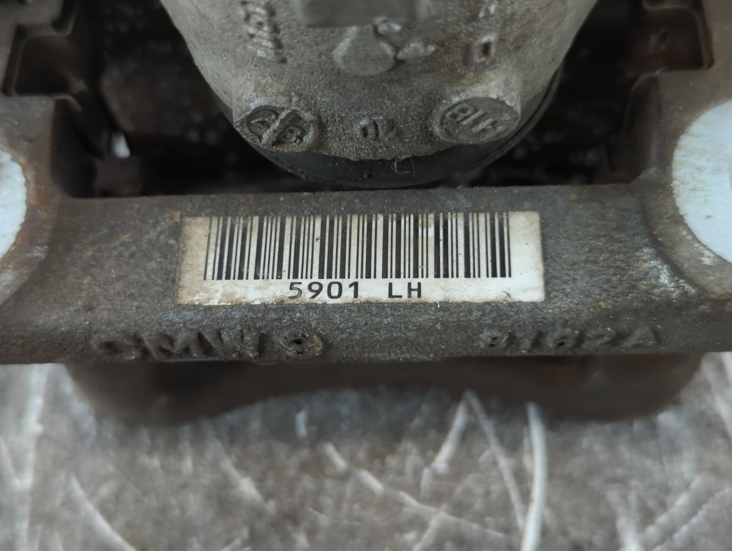 2014-2020 Chevrolet Impala Front Driver Left Brake Caliper - Oemusedautoparts1.com