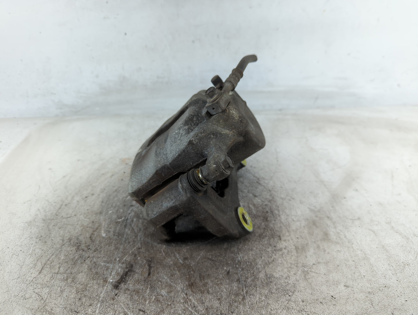2014-2020 Chevrolet Impala Front Passenger Right Brake Caliper - Oemusedautoparts1.com