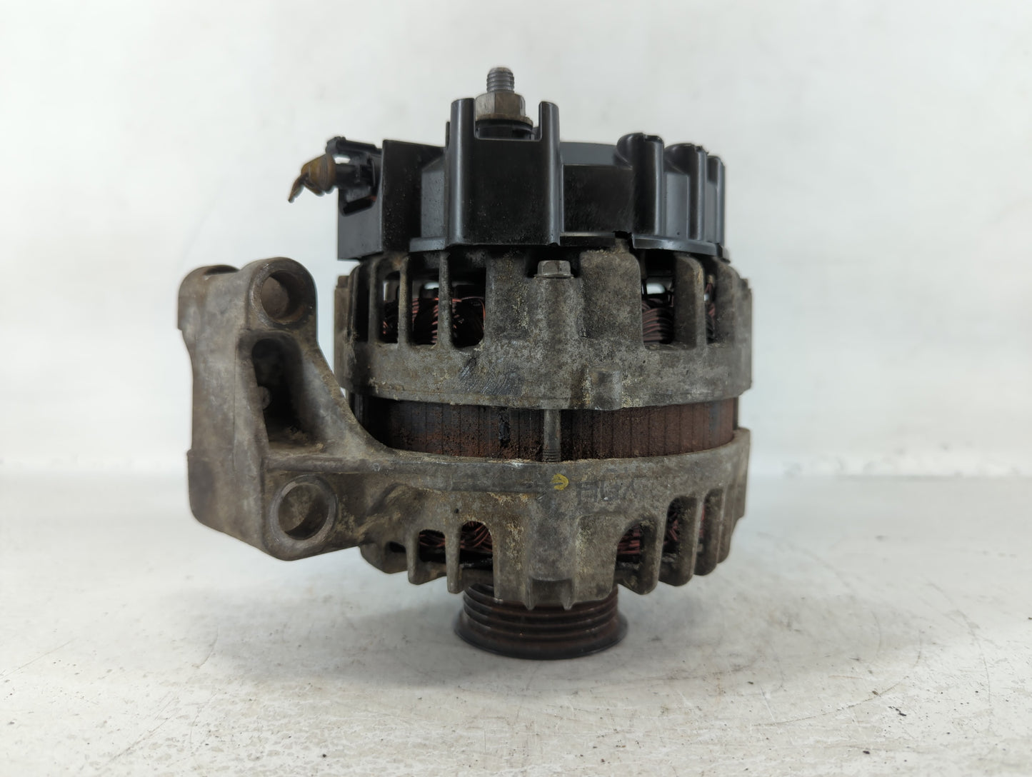 2017-2020 Chevrolet Impala Alternator Replacement Generator Charging Assembly Engine OEM P/N:FGN15S198 588113949 Fits OEM Us